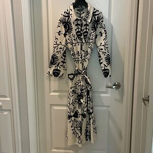 Zara Black and White Long Sleeve Dress